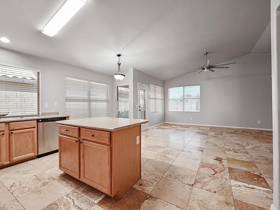 Open kitchen to Family room