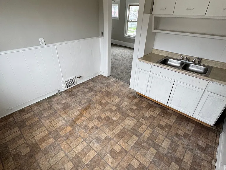 7923 Connecticut Ave — Photo 6