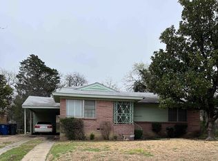 1902 Danube Dr, Dallas, TX 75203