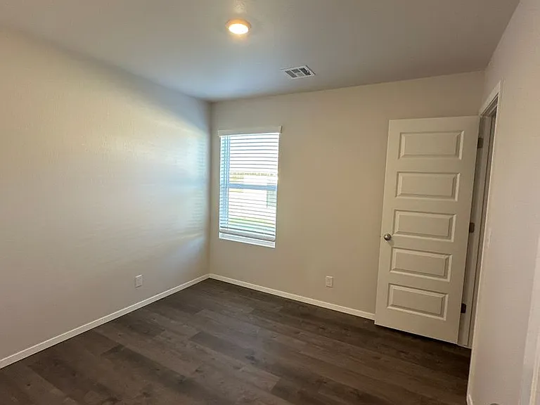 8205 E Oakland St — Photo 6