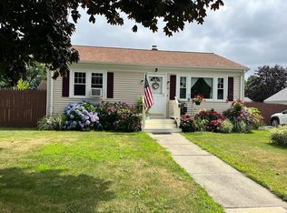 61 Harding Rd, Fairhaven, MA 02719