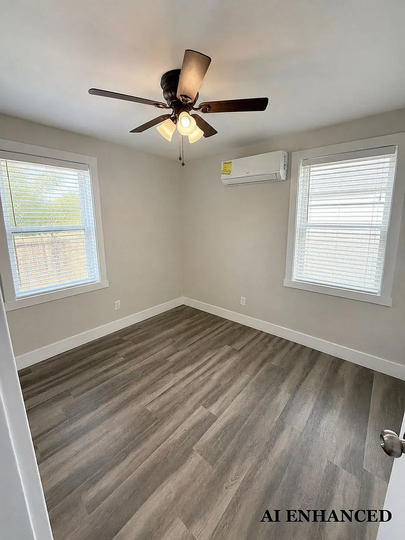 2BR/1BA Macon Rental with Washer & Dryer Included — Photo 4