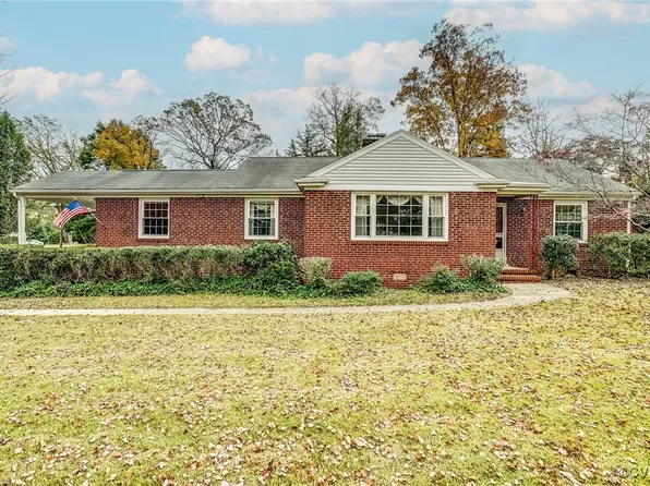 2609 Mohawk Dr, North Chesterfield, VA 23235