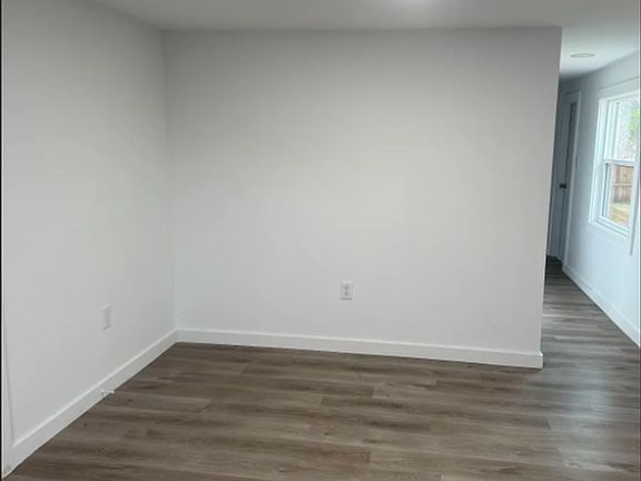4th image of 1627 Old Lynwood Cir
