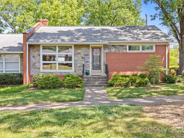 4561 Woodlark Ln, Charlotte, NC 28211