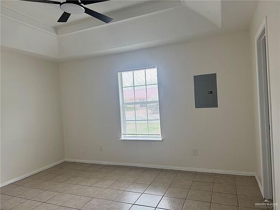 5th image of 512 E Upas Ave APT 1