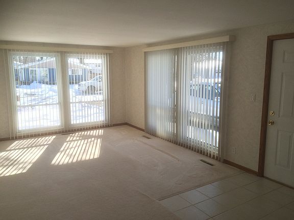 2nd image of 620 Santa Fe Ave