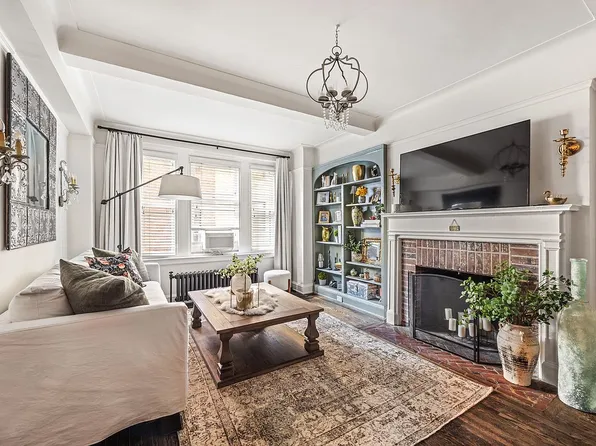 315 E 68th St APT 2N, Manhattan, NY 10021