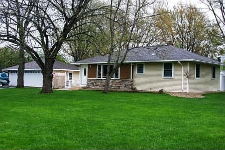 Maint Free on Lg Corner Lot