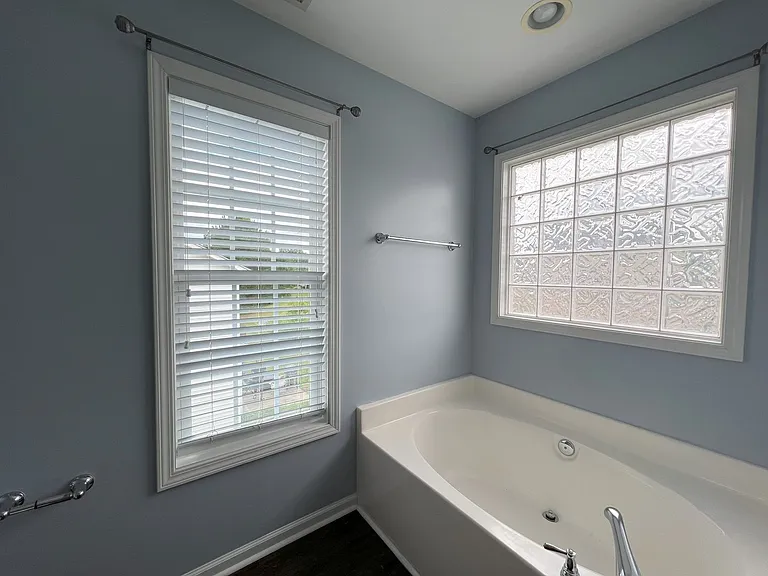 783 Hay River St — Photo 19