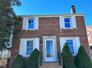 256 S Center St, Bensenville, IL 60106