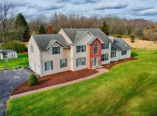 1 Greentree Dr, Green Twp, NJ 07821