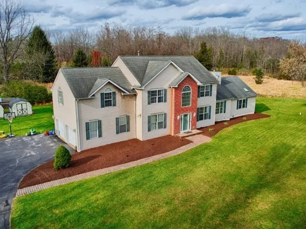1 Green Tree Dr, Green Twp., NJ 07821