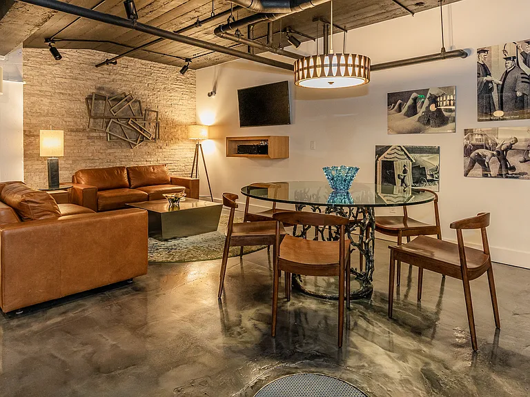 Community Room - Lounge
