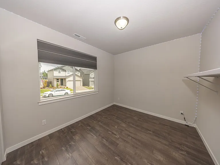 4507 NE 182nd St — Photo 14