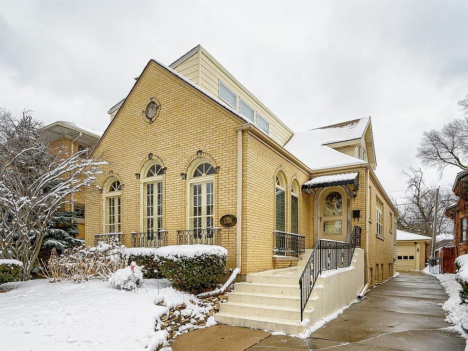 1st image of 1206 N Elmwood Ave