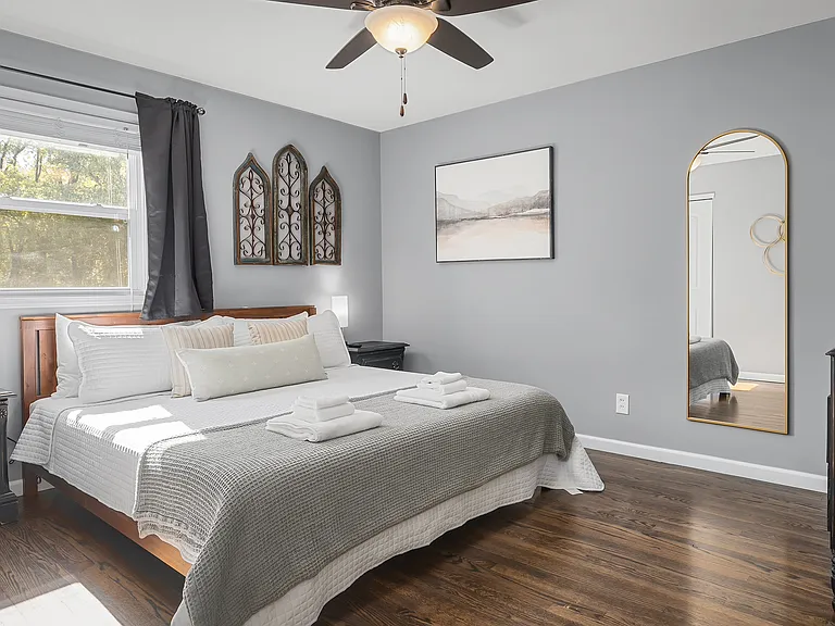 522 Ross Ln — Photo 12