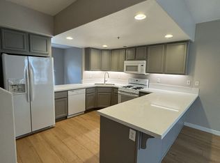 2610-2622 Pirineos Way #5, Carlsbad, CA 92009