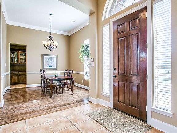 4th image of 3228 Summerfield Dr