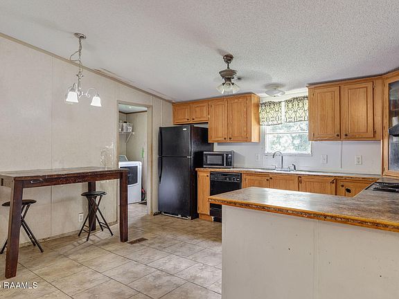 4th image of 128 Glenfield St
