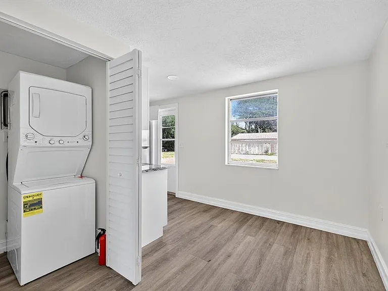 5409 Oceanic Rd — Photo 31