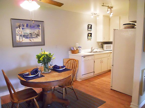4th image of 5510 Armitos Ave APT 25