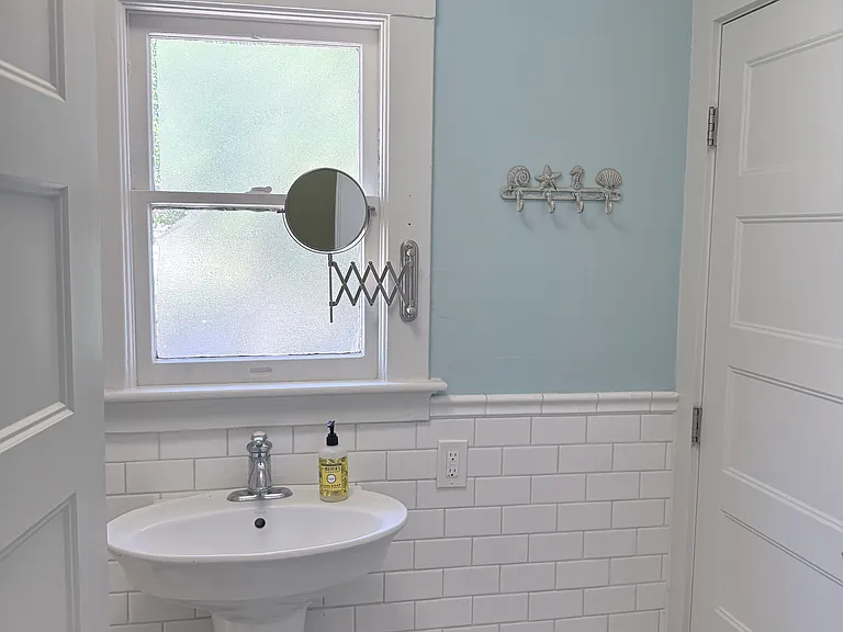 610 Larkin St — Photo 7