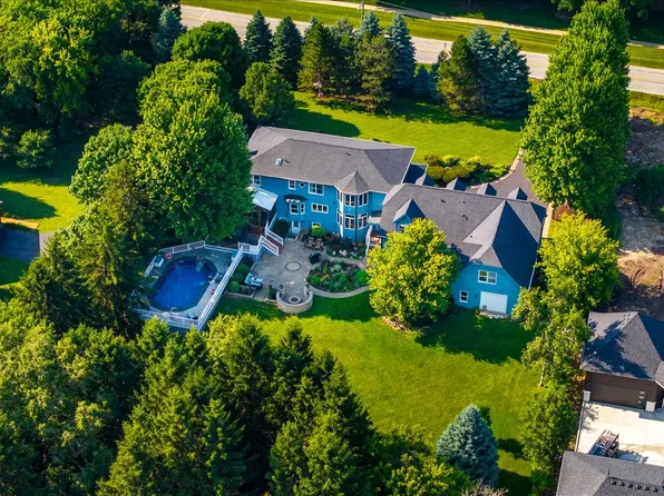 24633 W 103rd St, Naperville, IL 60564