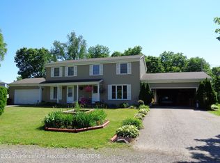 897 N Cedar St, Mason, MI 48854