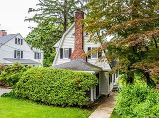 22 Garfield Rd, West Hartford, CT 06107