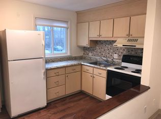 41 Lionel Ave APT E, Waltham, MA 02452