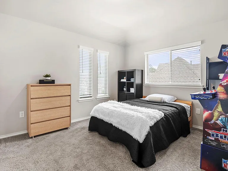 21631 Cascades Pass Ct — Photo 28