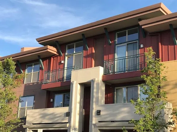 3840 Martina Dr Unit 205, Santa Rosa, CA 95407
