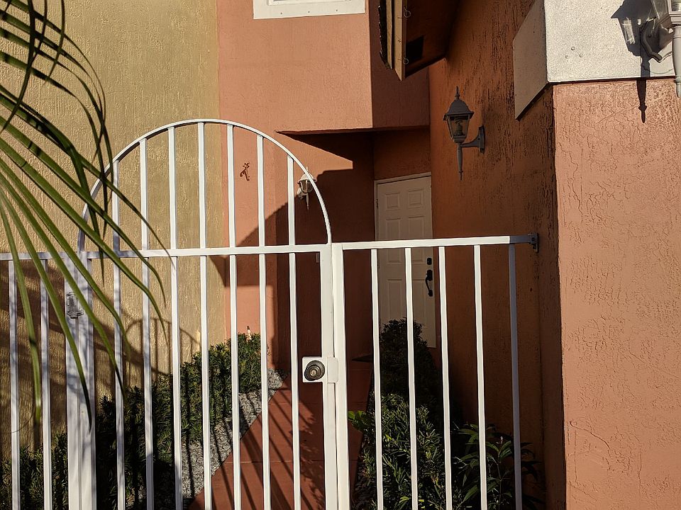 2nd image of 5687 Nw 120th Terrace