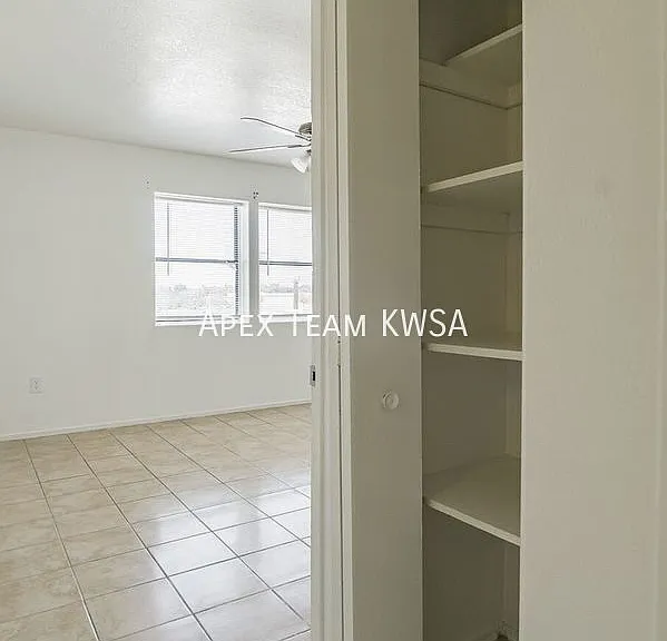 5810 S Park Ave #4 — Photo 15