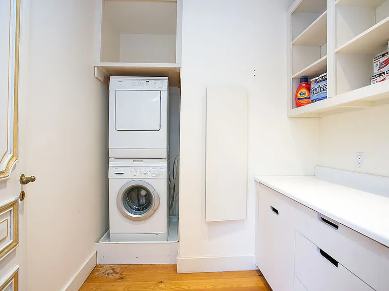 18 Sheffield Ave #2 — Photo 12