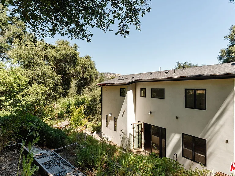 1149 Old Topanga Canyon Rd — Photo 23