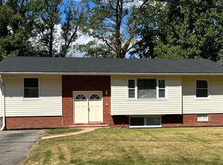 7600 Pollen St, Lorton, VA 22079