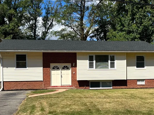 7600 Pollen St, Lorton, VA 22079