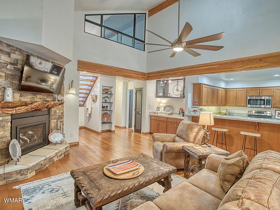 2nd image of 2696 Juniper Cir