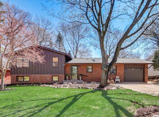 227 15th Ave NW, New Brighton, MN 55112