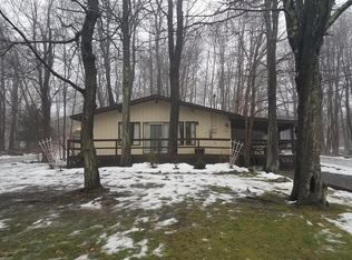 5468 Jennifer Ln, Tobyhanna, PA 18466