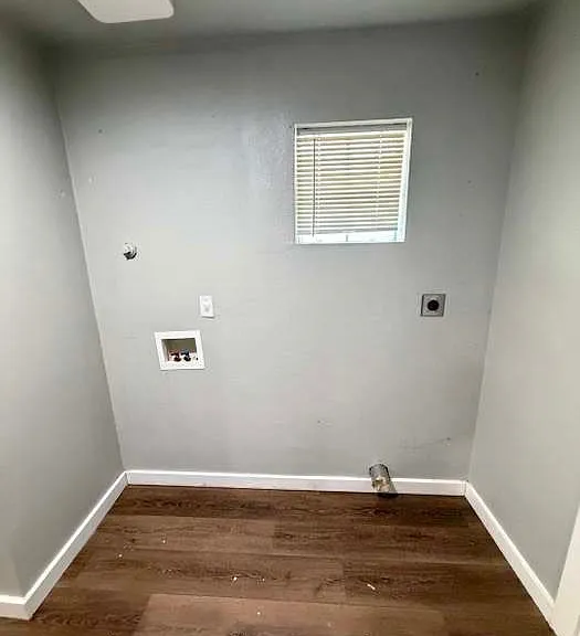 1812 Ruiz St — Photo 3