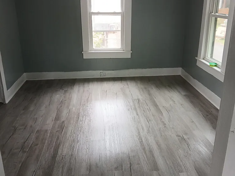 811 Court St — Photo 5