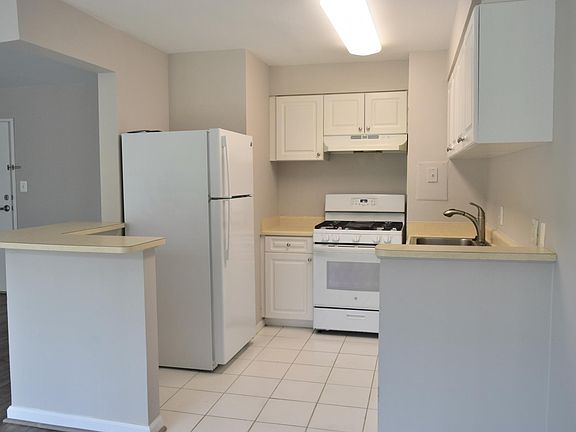 4th image of 4 S Van Dorn St APT 507