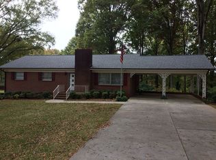 1057 Maple Dr, Newton, NC 28658