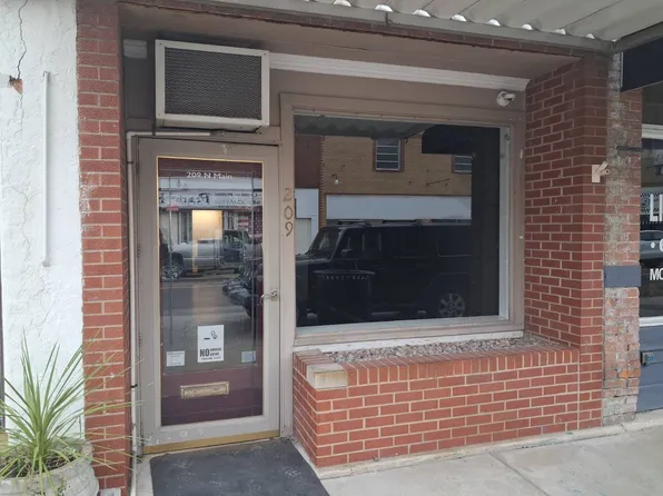 209 N Main St, Paris, MO 65275