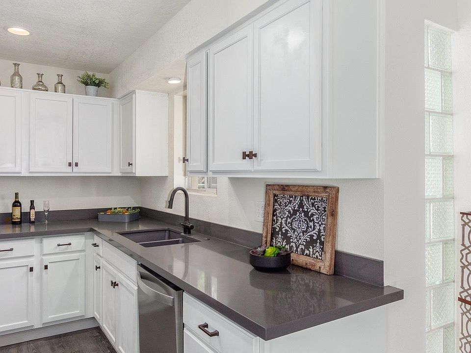 1st image of 2233 E Highland Ave #129