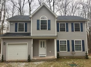 9398 Birch Ln, Tobyhanna, PA