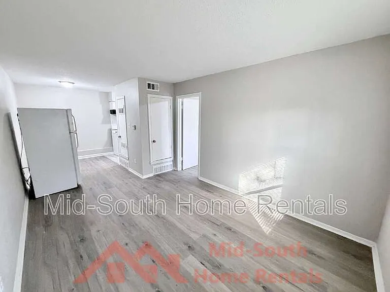 139 N Claybrook St #3 — Photo 11